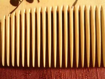 MAKIE Boxwood Comb