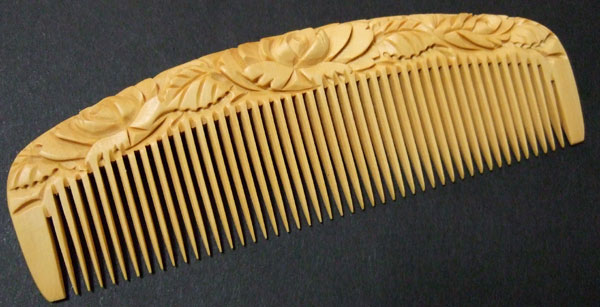 Carved boxwood comb -12cm- Rose -