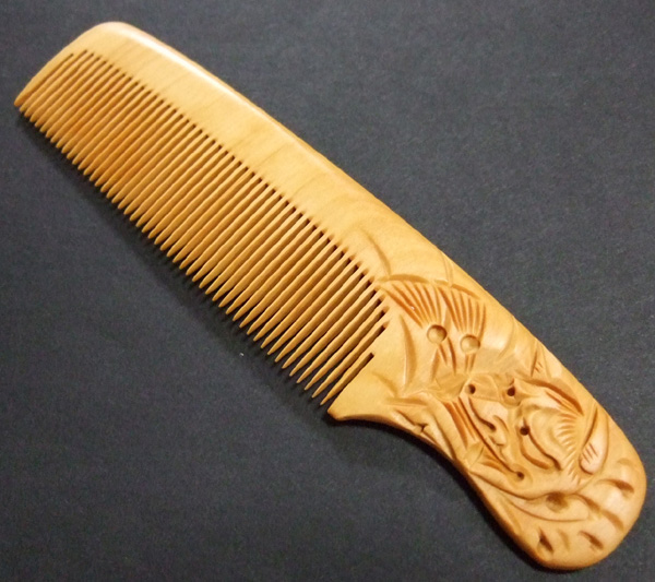 Carved boxwood comb -Hannya-